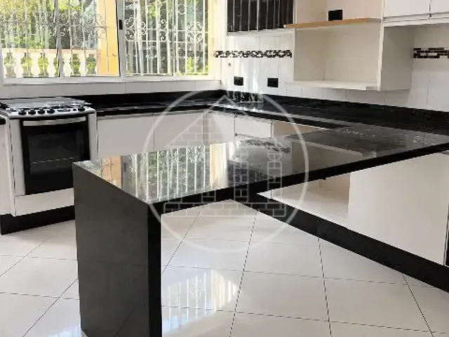 Sobrado com 125m² 3 quartos e 2 banheiros, à venda, no bairro Parque das Árvores em São Paulo