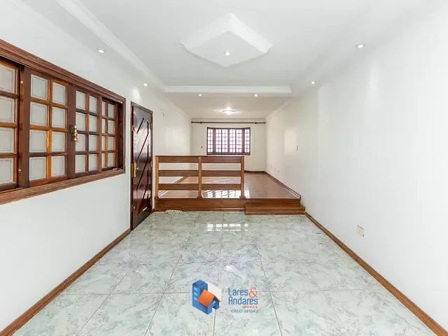 Sobrado com 180m² 3 quartos e 5 banheiros, à venda, no bairro Parque São Domingos em São Paulo
