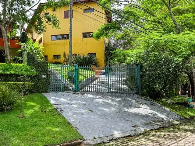 Casa com 1000m² 4 quartos e 7 banheiros, à venda, no bairro Granja Viana II em Cotia