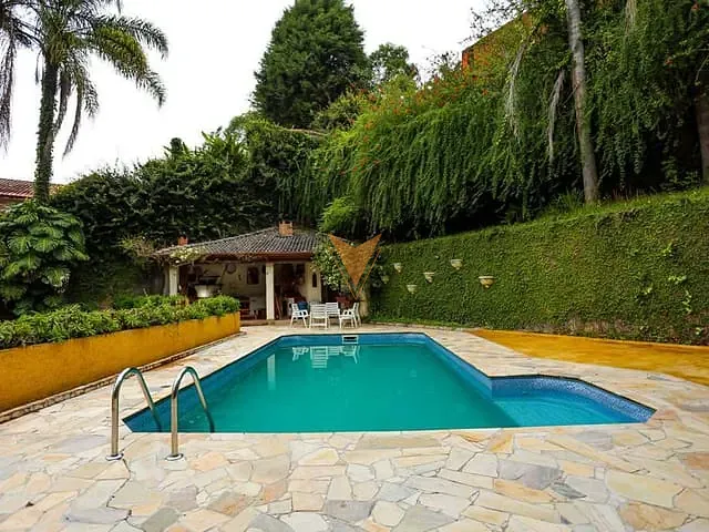 Casa com 1000m² 4 quartos e 7 banheiros, à venda, no bairro Granja Viana II em Cotia