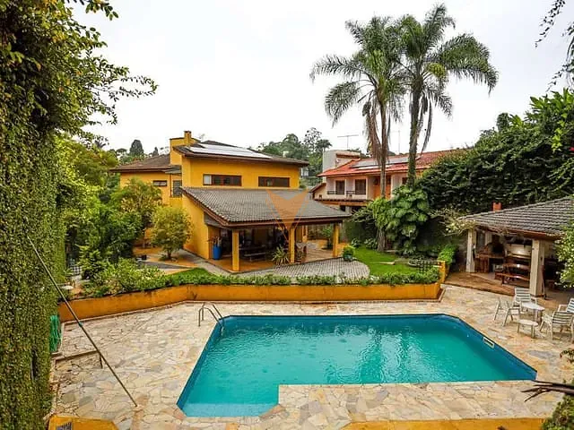 Casa com 1000m² 4 quartos e 7 banheiros, à venda, no bairro Granja Viana II em Cotia