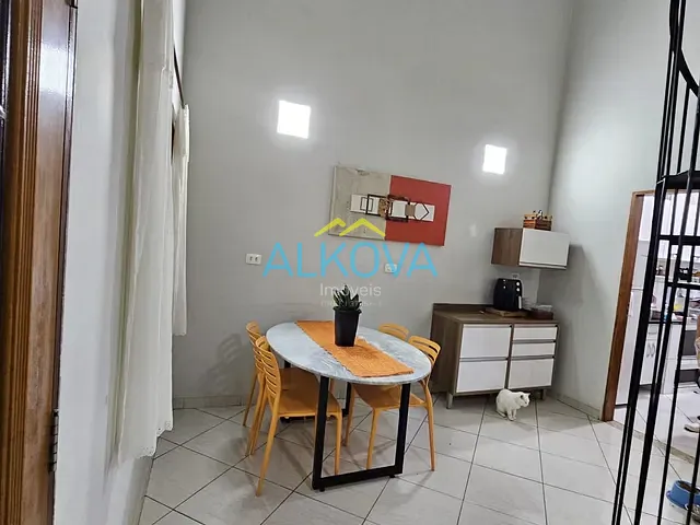 Sobrado com 125m² 3 quartos e 2 banheiros, à venda, no bairro Altos da Vila Paiva em São José dos Campos