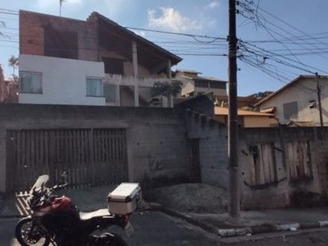 Sobrado com 440m² 3 quartos e 1 banheiro, à venda, no bairro City Bussocaba em Osasco
