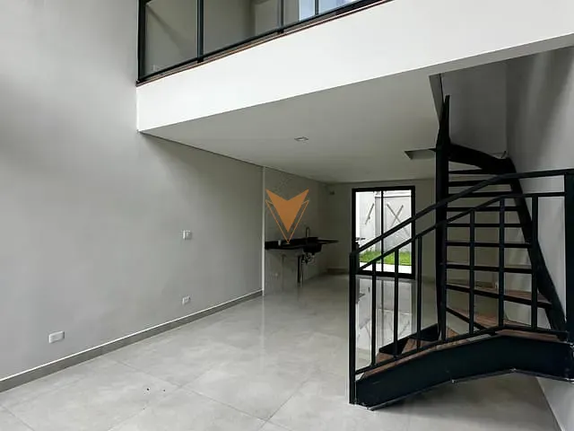 Sobrado 2 quartos e 3 banheiros, à venda, no bairro Granja Viana em Cotia