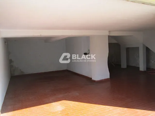 Sobrado com 250m² 6 quartos e 5 banheiros, para alugar, no bairro Vila Augusta em Sorocaba