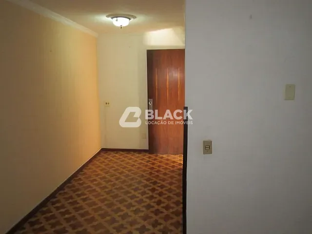 Sobrado com 250m² 6 quartos e 5 banheiros, para alugar, no bairro Vila Augusta em Sorocaba