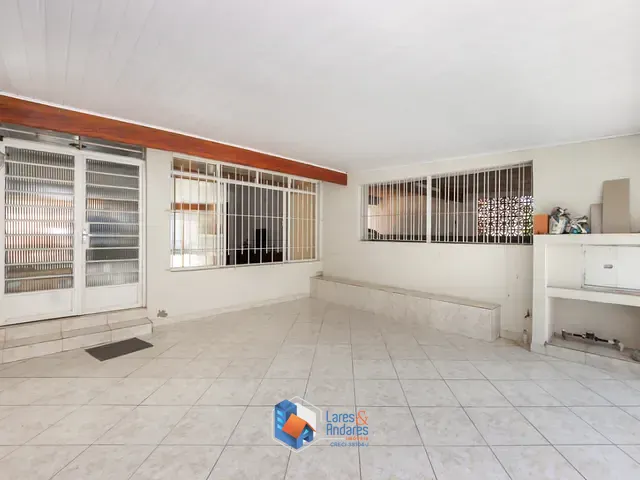 Sobrado com 300m² 4 quartos e 5 banheiros, à venda, no bairro Vila Zat em São Paulo