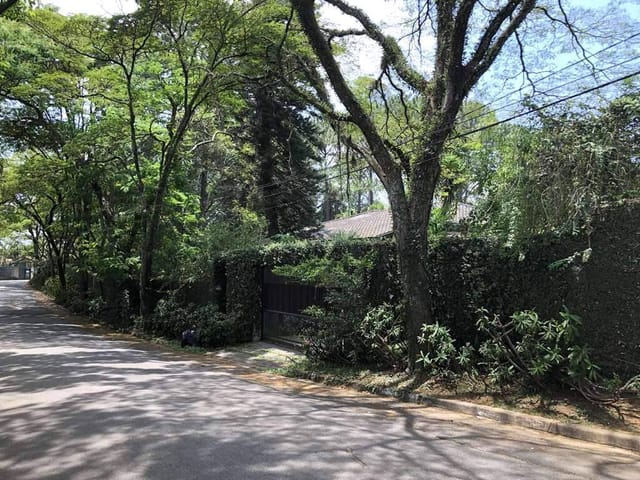 Foto do Sobrado - Casa para venda e locação, Chácara São João, Carapicuíba, SP - 3 Suítes, 5 Banheiros, 6 Vagas, 698m² | Eleve Imóveis