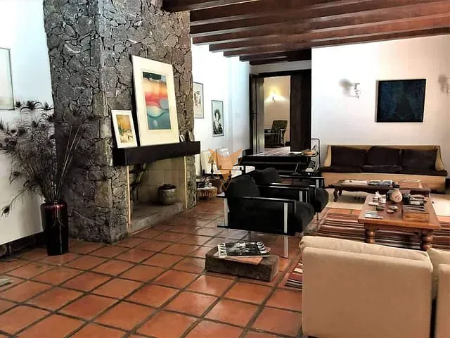 Sobrado com 2385m² 3 quartos e 5 banheiros, à venda, no bairro Chácara São João em Carapicuíba