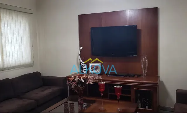 Sobrado com 300m² 3 quartos e 2 banheiros, à venda, no bairro Vila Canevari em Cruzeiro