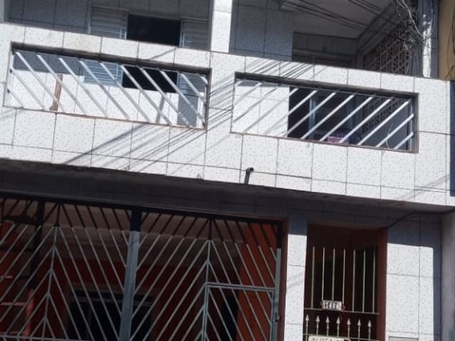 Sobrado com 125m² 8 quartos e 5 banheiros, à venda, no bairro Novo Osasco em Osasco