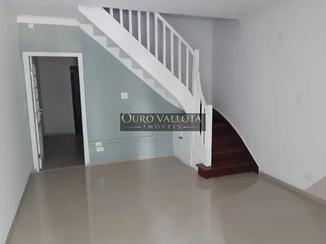 Sobrado com 72m², à venda, no bairro Cidade Mãe do Céu em São Paulo