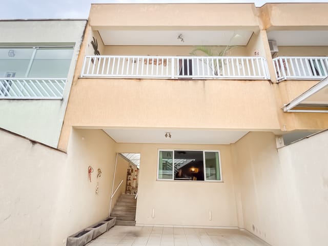 Sobrado com 204m² 4 quartos e 4 banheiros, à venda, no bairro Vila Gumercindo em São Paulo