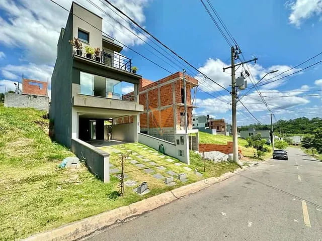 Sobrado com 125m² 3 quartos e 3 banheiros, à venda, no bairro Das Pedras em Cotia