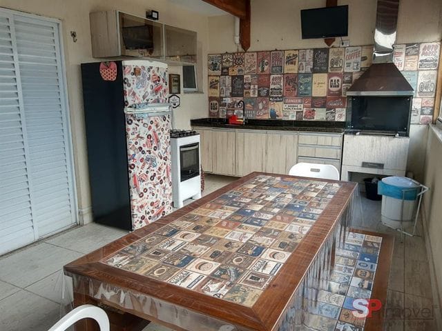 Sobrado com 212m² 4 quartos e 4 banheiros, à venda, no bairro Vila Aricanduva em São Paulo