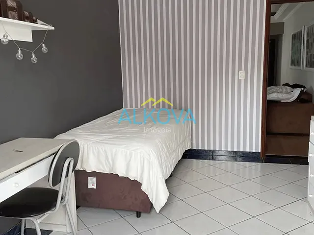 Sobrado com 150m² 3 quartos e 2 banheiros, à venda, no bairro Cidade Morumbi em São José dos Campos