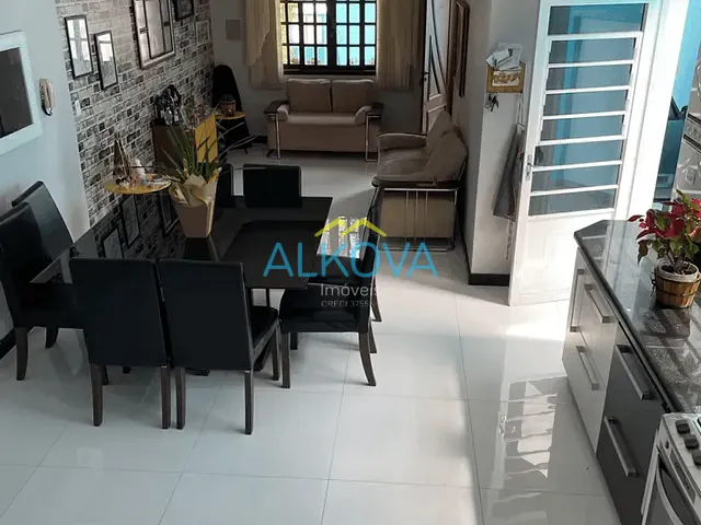 Sobrado com 150m² 3 quartos e 2 banheiros, à venda, no bairro Cidade Morumbi em São José dos Campos