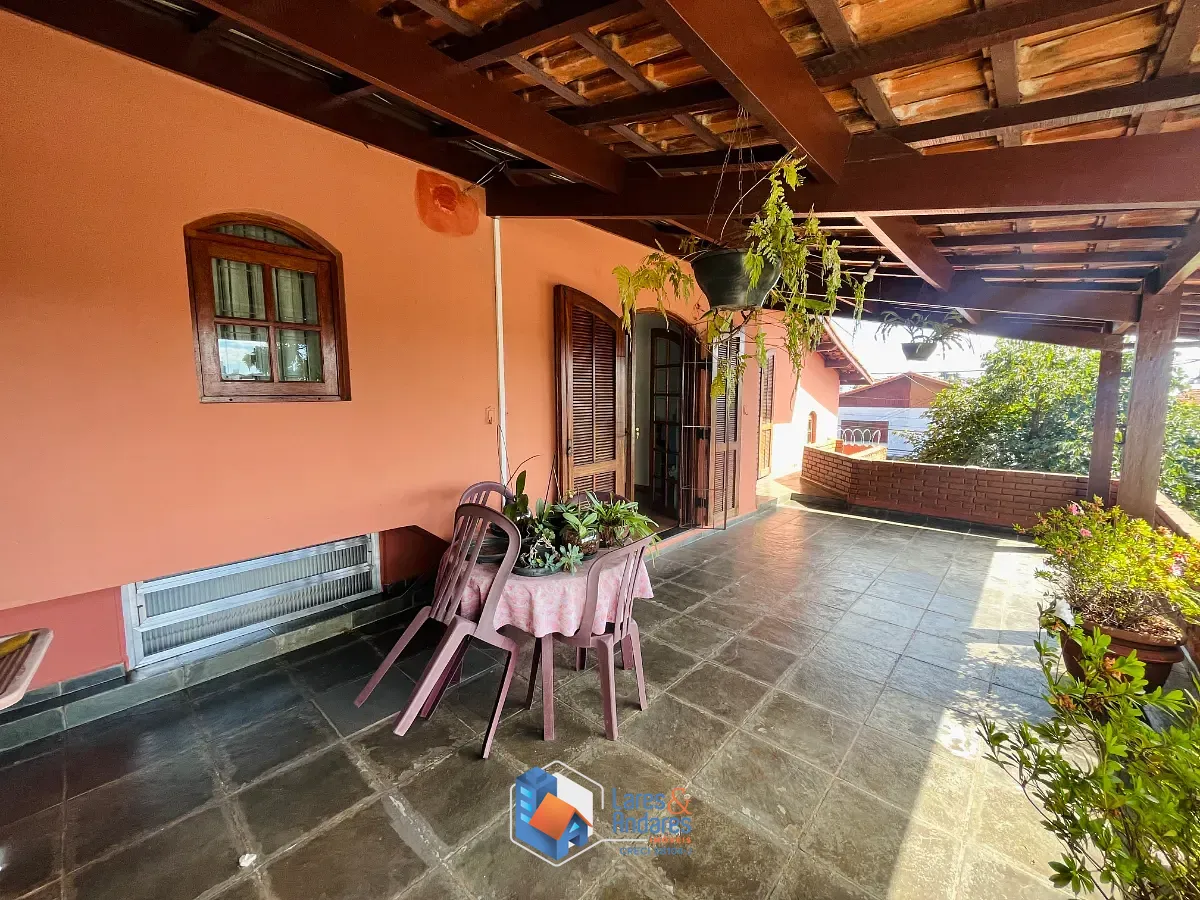 Sobrado, 4 quartos, 240 m² - Foto 1