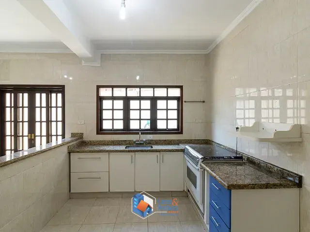 Sobrado com 125m² 3 quartos e 2 banheiros, à venda, no bairro Jardim Santa Fé (Zona Oeste) em São Paulo