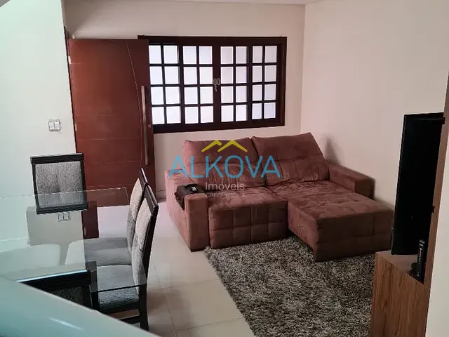 Sobrado com 170m² 3 quartos e 3 banheiros, à venda, no bairro Jardim Rodolfo em São José dos Campos