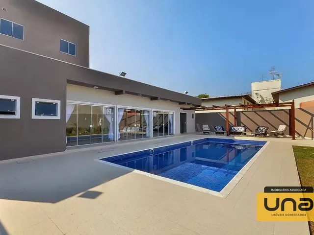 Casa com 101m² 3 quartos e 2 banheiros, à venda, no bairro Campo Comprido em Curitiba
