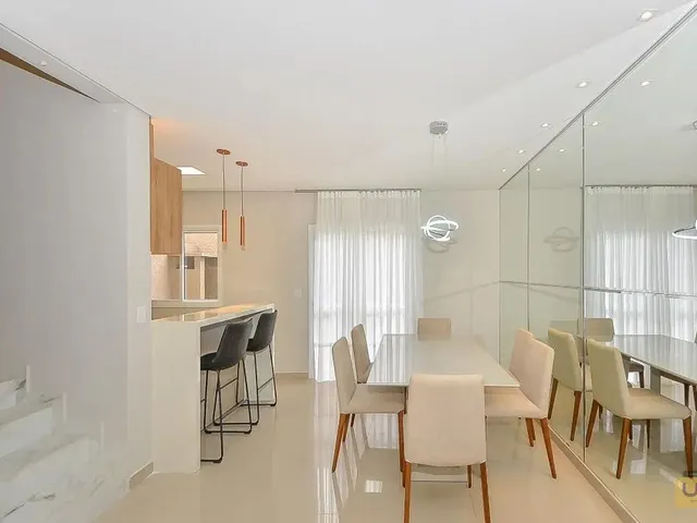 Sobrado com 101m² 3 quartos e 2 banheiros, à venda, no bairro Campo Comprido em Curitiba
