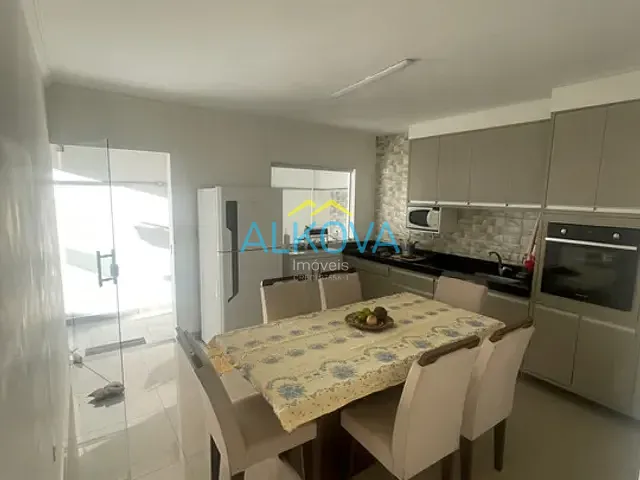 Sobrado com 149m² 3 quartos e 2 banheiros, à venda, no bairro Cidade Morumbi em São José dos Campos