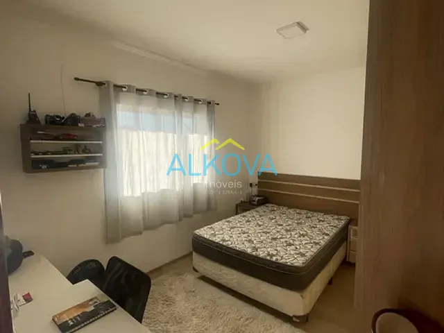 Sobrado com 149m² 3 quartos e 2 banheiros, à venda, no bairro Cidade Morumbi em São José dos Campos
