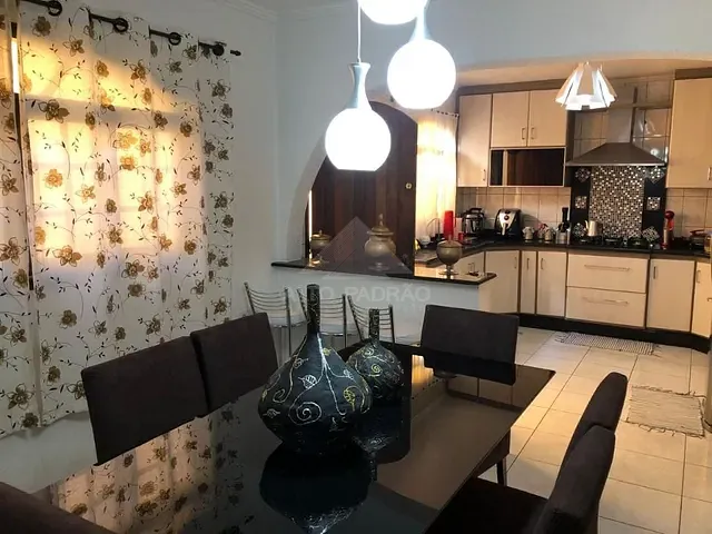 Sobrado com 150m² 3 quartos e 3 banheiros, à venda, no bairro Parque das Américas em Mauá