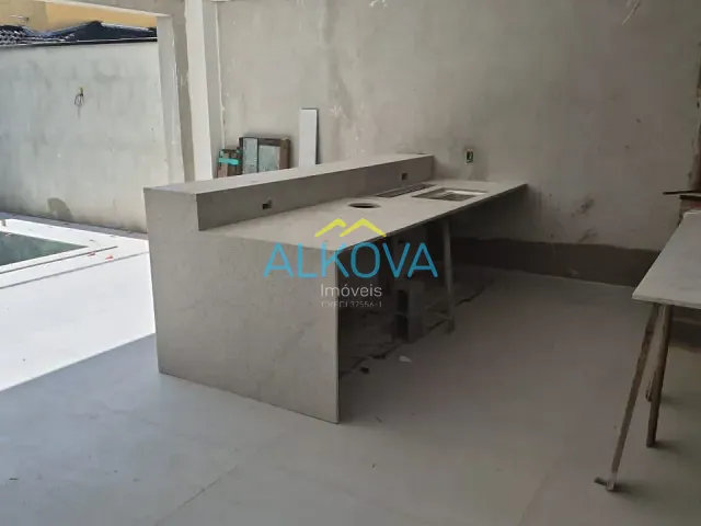 Sobrado com 350m² 4 quartos e 5 banheiros, à venda, no bairro Condomínio Residencial Mantiqueira em São José dos Campos