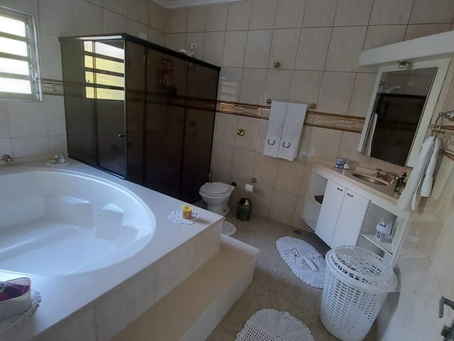 Sobrado com 360m² 2 quartos e 5 banheiros, à venda, no bairro Pestana em Osasco