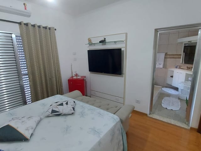 Sobrado com 360m² 2 quartos e 5 banheiros, à venda, no bairro Pestana em Osasco