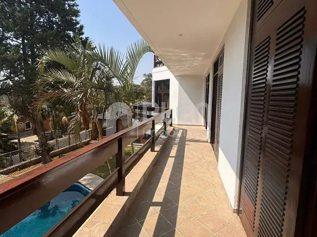 Sobrado 4 quartos e 6 banheiros, à venda, no bairro Samambaia em Mairiporã