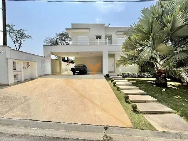 Sobrado com 525m² 4 quartos e 6 banheiros, à venda, no bairro Granja Viana em Cotia