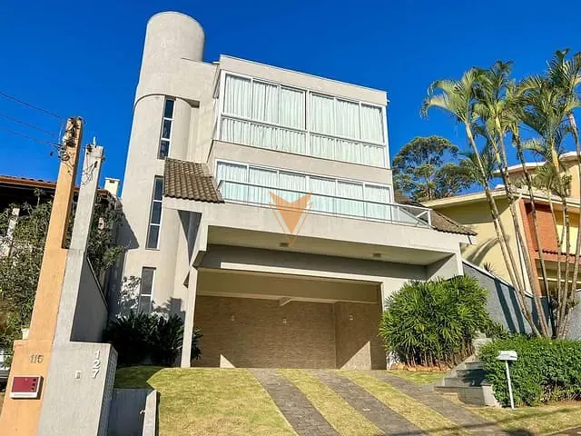 Sobrado com 393m² 3 quartos e 4 banheiros, à venda, no bairro São Paulo II em Cotia