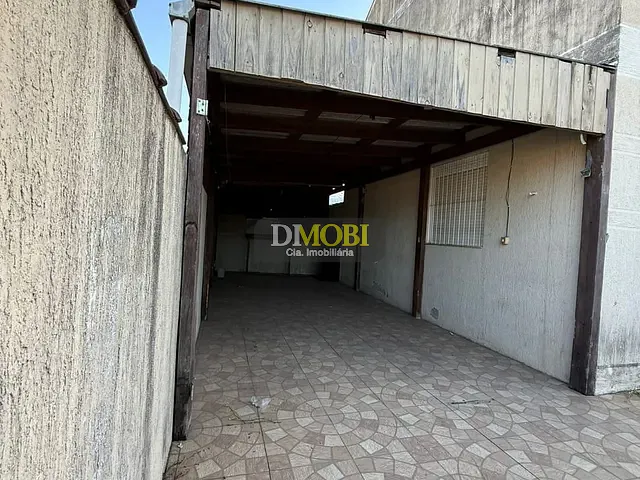 Sobrado 3 quartos e 2 banheiros, para alugar, no bairro Central em Gravataí