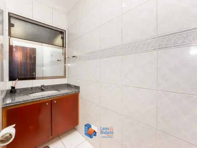 Sobrado com 250m² 4 quartos e 5 banheiros, à venda, no bairro Jardim Londrina em São Paulo