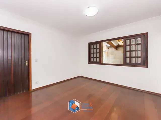 Sobrado com 250m² 4 quartos e 5 banheiros, à venda, no bairro Jardim Londrina em São Paulo