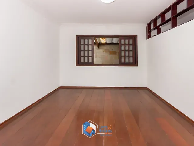 Sobrado com 250m² 4 quartos e 5 banheiros, à venda, no bairro Jardim Londrina em São Paulo