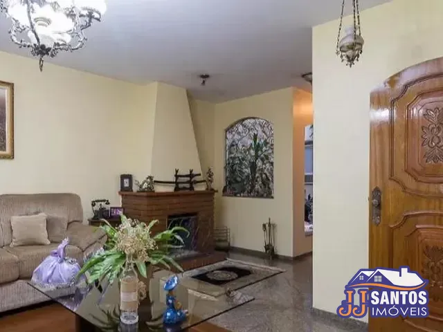 Sobrado com 210m² 3 quartos e 2 banheiros, à venda, no bairro Água Rasa em São Paulo