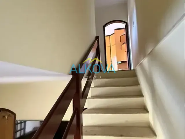 Sobrado com 250m² 2 quartos e 2 banheiros, à venda, no bairro Residencial União em São José dos Campos