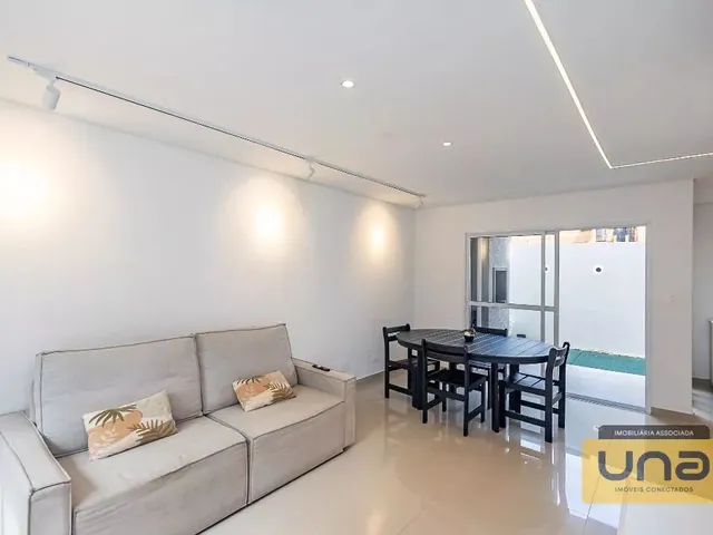 Sobrado com 184m² 3 quartos e 3 banheiros, à venda, no bairro Santa Quitéria em Curitiba