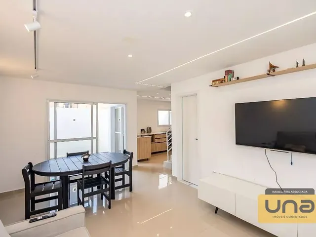 Sobrado com 184m² 3 quartos e 3 banheiros, à venda, no bairro Santa Quitéria em Curitiba