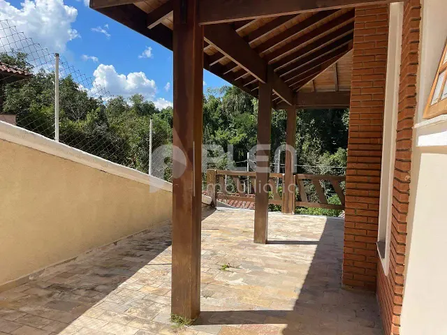 Sobrado com 1000m² 5 quartos e 7 banheiros, à venda, no bairro Caraguatá em Mairiporã