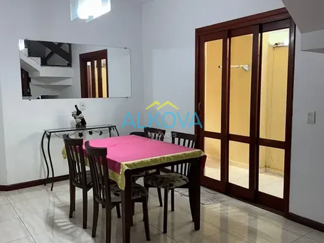 Sobrado com 175m² 3 quartos e 2 banheiros, à venda, no bairro Bosque dos Eucaliptos em São José dos Campos