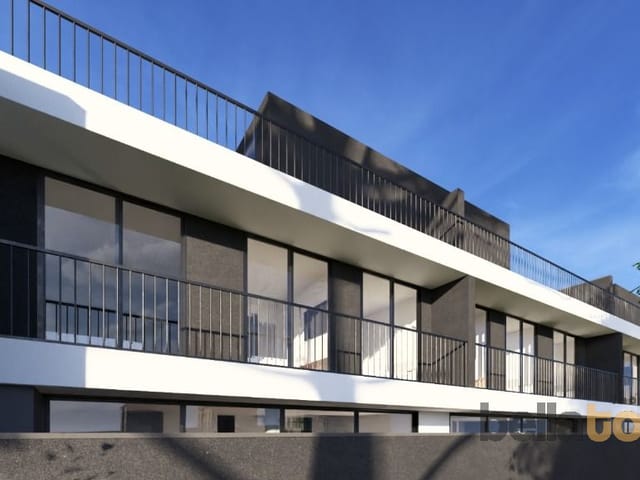 Sobrado com 124m² 3 quartos e 2 banheiros, à venda, no bairro Ahú em Curitiba