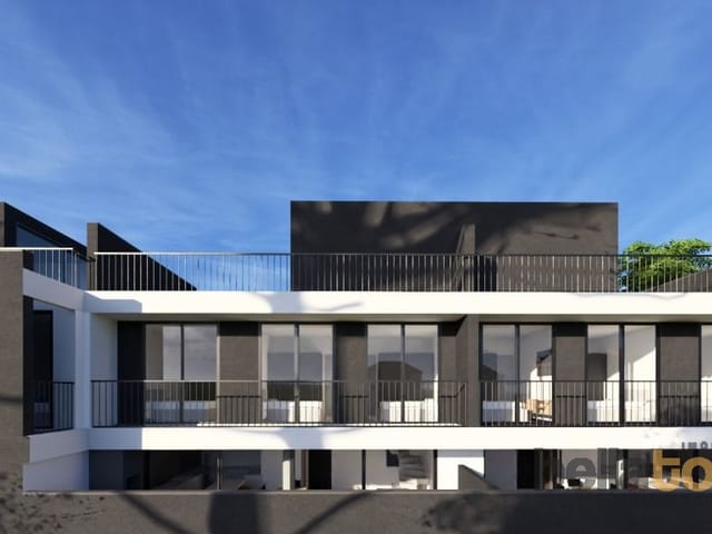 Sobrado com 124m² 3 quartos e 2 banheiros, à venda, no bairro Ahú em Curitiba
