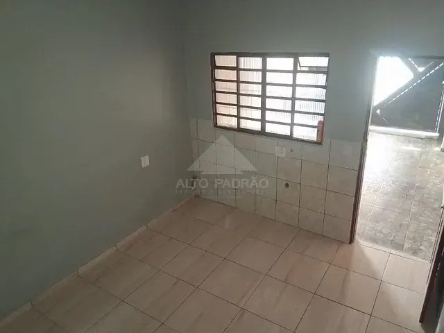 Sobrado com 140m² 3 quartos e 3 banheiros, à venda, no bairro Chácara Maria Francisca em Mauá