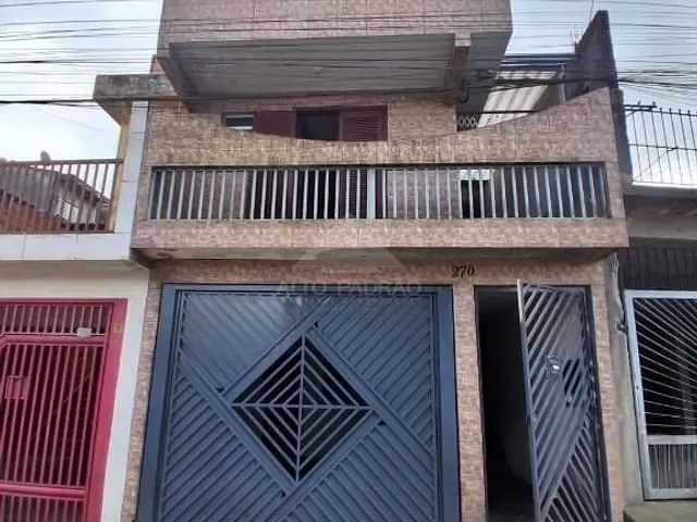 Sobrado com 140m² 3 quartos e 3 banheiros, à venda, no bairro Chácara Maria Francisca em Mauá