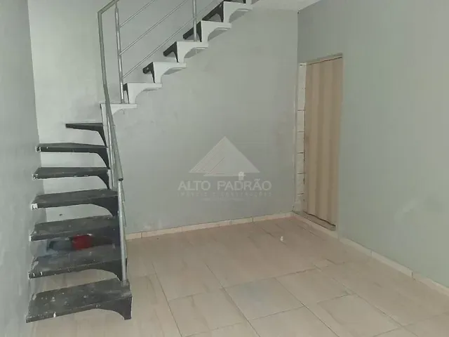 Sobrado com 140m² 3 quartos e 3 banheiros, à venda, no bairro Chácara Maria Francisca em Mauá